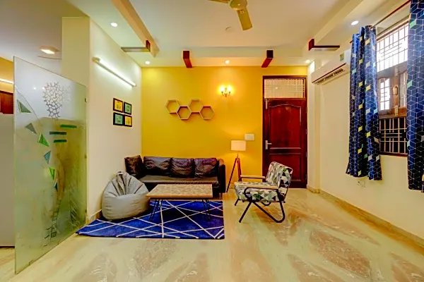 2bhk flat Rohini--Delhi